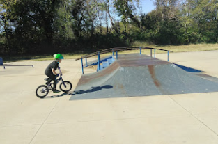 Haysville Skatepark – Chris Elsen Memorial Skate Park